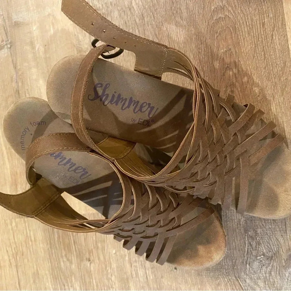 SHIMMER Heals - Picture 2 of 6